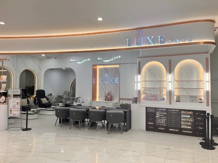 Luxe Nail Sogo (Mid Valley)
